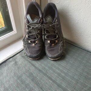 La Sportiva Womens Bushido II GTX Trail Running Shoes